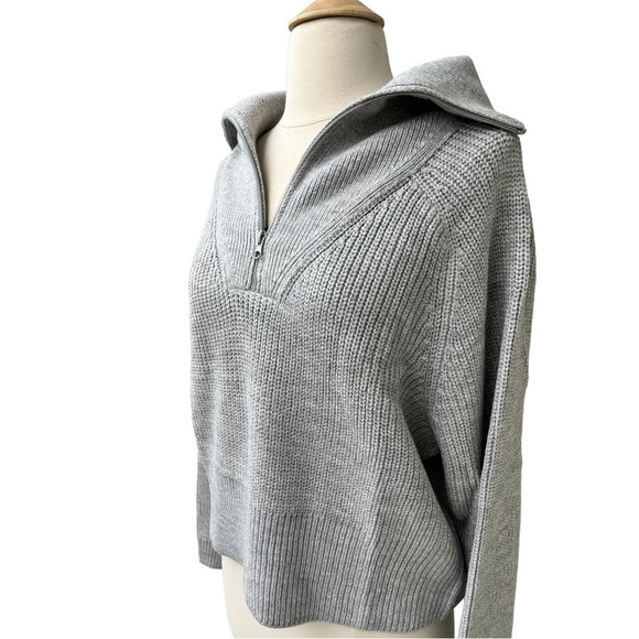 WAYF gray pullover NWT - Picture 3 of 4